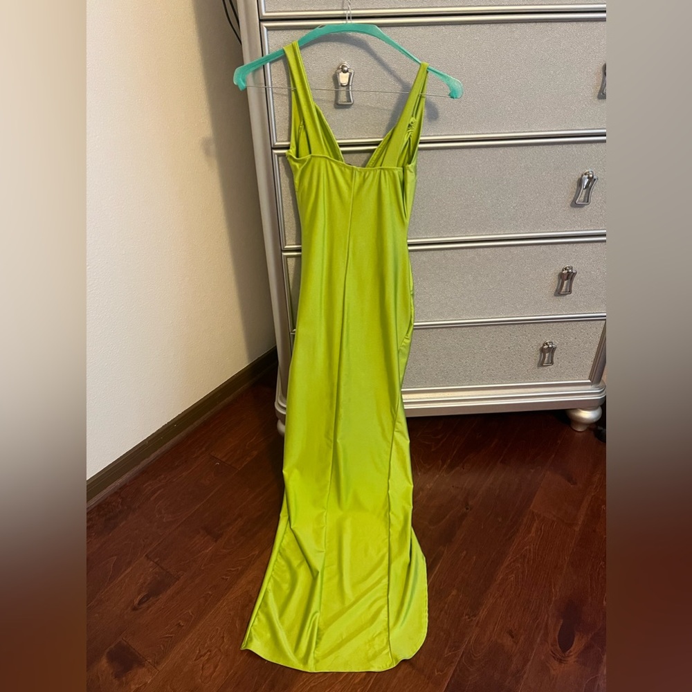 Fashion Nova size S long dress - Picture 3 of 5